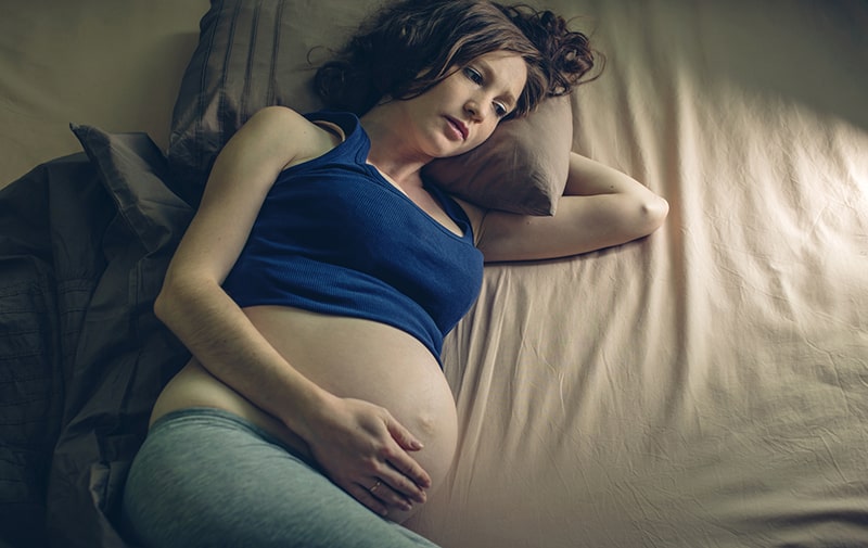 Mất ngủ là 1 nguyên nhân gây nám da khi mang thai